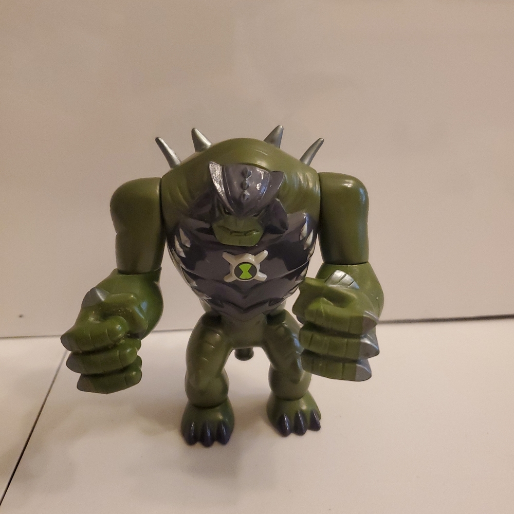 Ben 10 Ultimate Alien Humgousaur (Missing Tail) Figure- Ben 10 Figure  4"